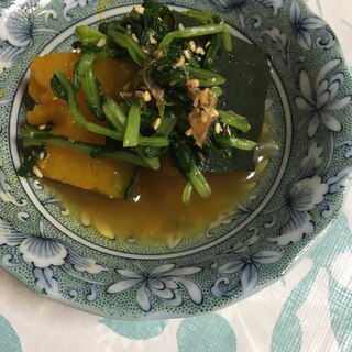 大根菜で彩り(*^^*)かぼちゃの煮物☆